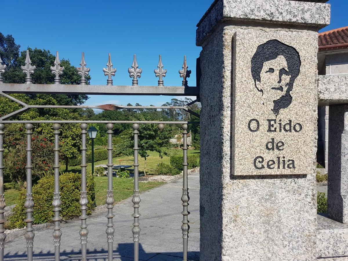 Вилла O Eido De Celia Пуэнтеареас Экстерьер фото